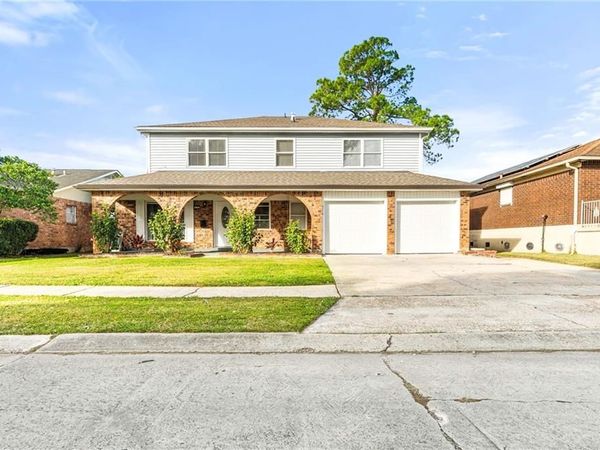 516 W MARLIN Court, Terrytown, LA 70056