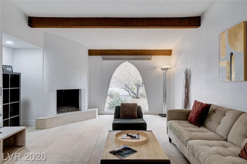 945 Vegas Valley Drive, Las Vegas, NV 89109 Main Photo