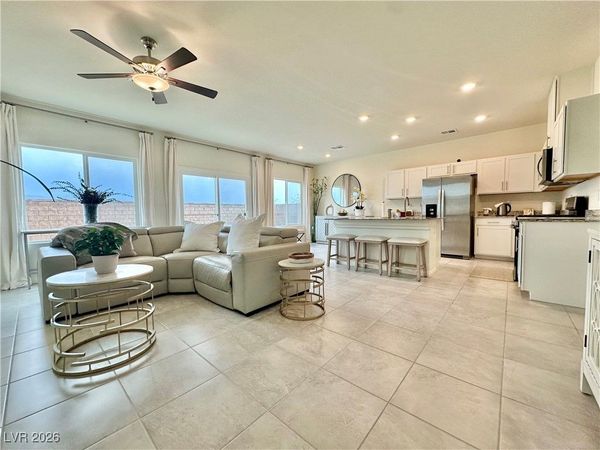 1746 Bonnie Bay Place, North Las Vegas, NV 89084