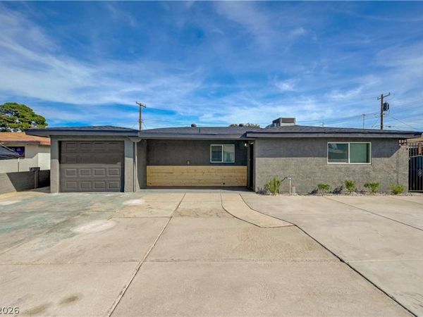 2315 Beverly Way, Las Vegas, NV 89104