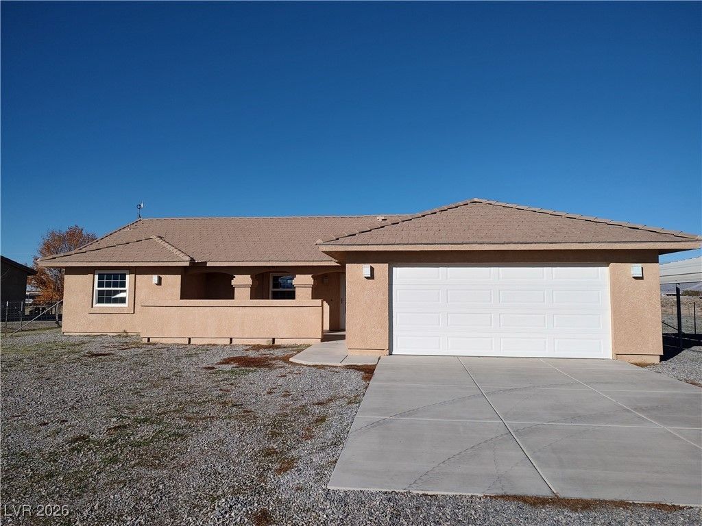 2180 E Traci Street, Pahrump, NV 89048 Main Photo