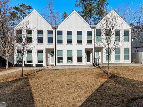 409 Burgundy Way, Woodstock, GA 30188