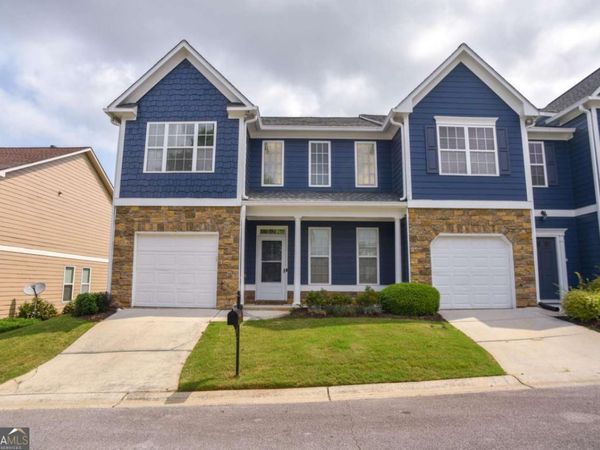 6616 Splashwater Drive, Flowery Branch, GA 30542