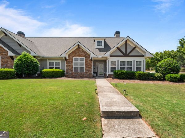 71 Thomaston Street, Newnan, GA 30263