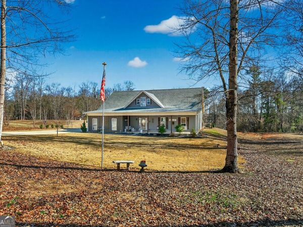 570 County Road 79, Roanoke, AL 36274