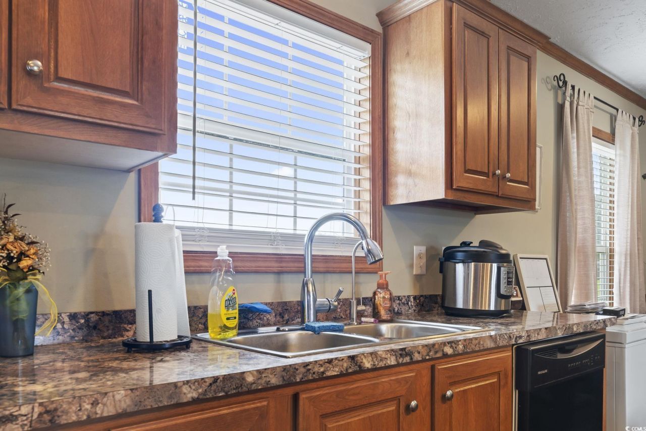 6608 Black Creek Rd. Photo 10