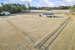 6608 Black Creek Rd. photo 4