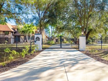 222 HIGH POINT DRIVE, VENICE, FL 34292