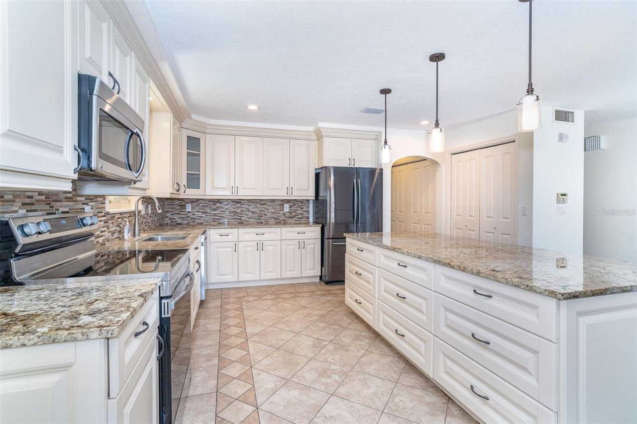 222 High Point Drive, Venice, FL 34292 Photo