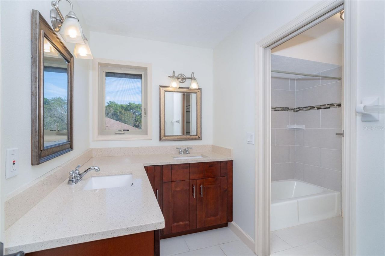 222 High Point Drive, Venice, FL 34292 Photo