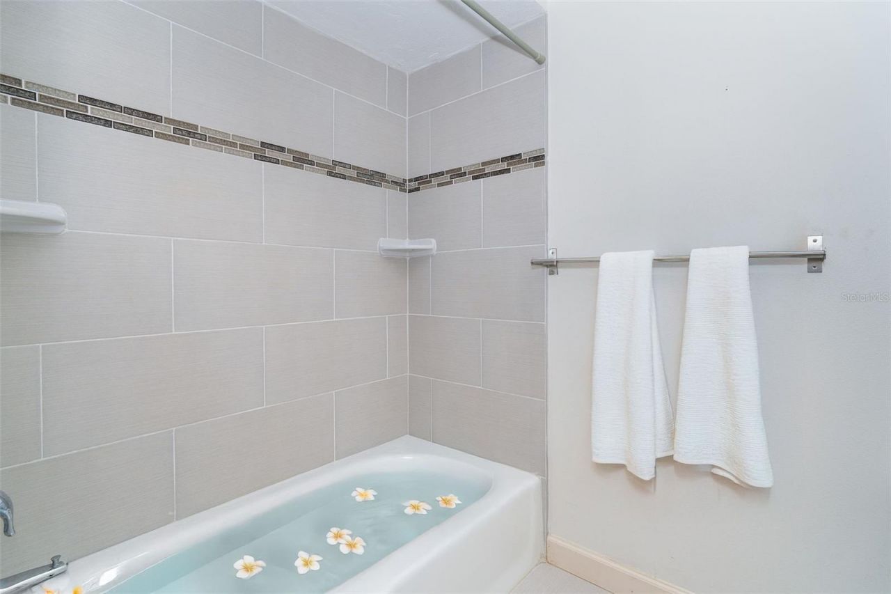 222 High Point Drive, Venice, FL 34292 Photo