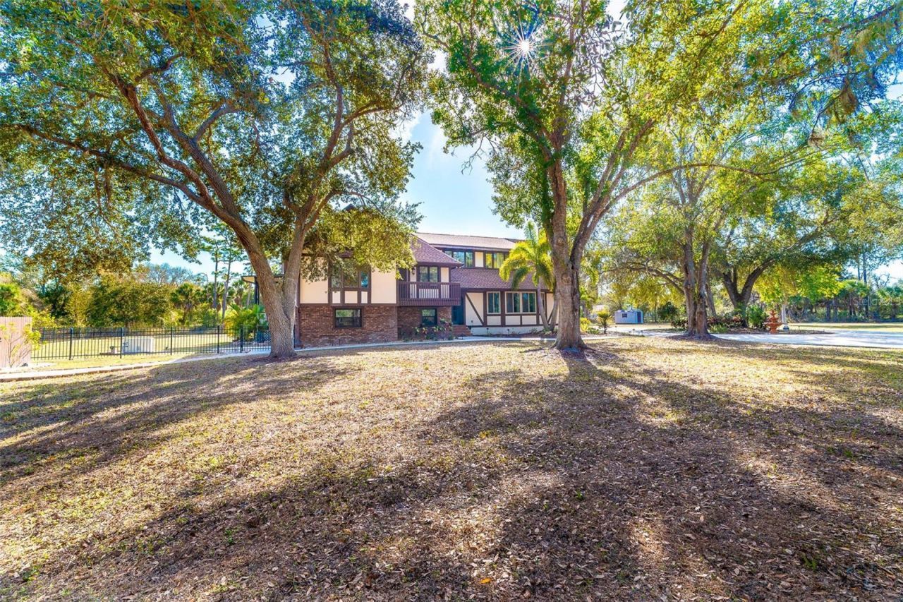 222 High Point Drive, Venice, FL 34292 Photo