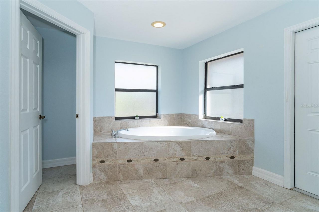 222 High Point Drive, Venice, FL 34292 Photo