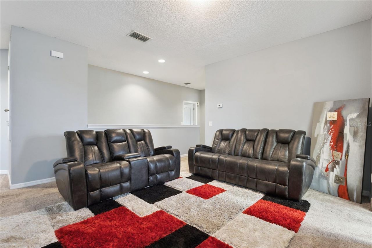 2608 Limerick Circle, Grand Island, FL 32735 Photo