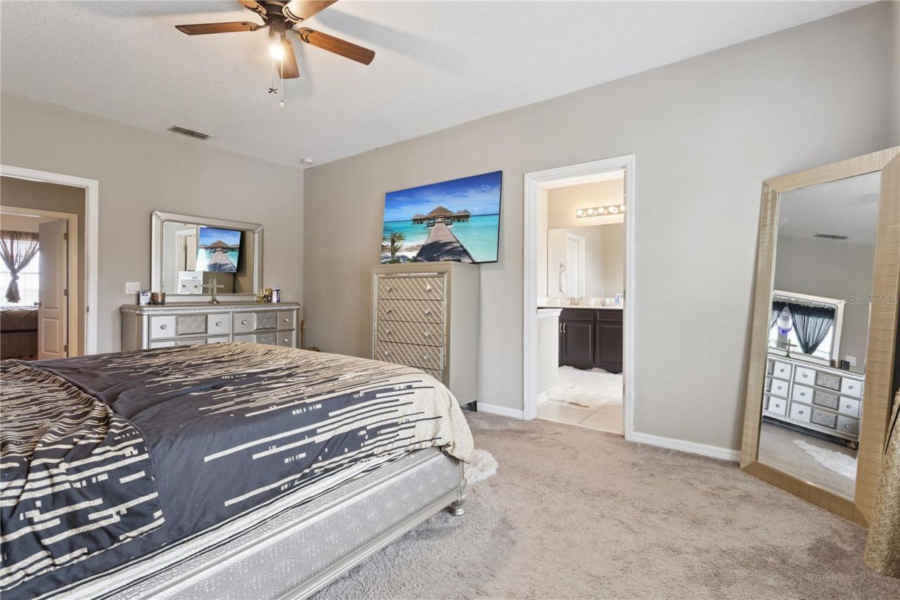 2608 Limerick Circle, Grand Island, FL 32735 Photo