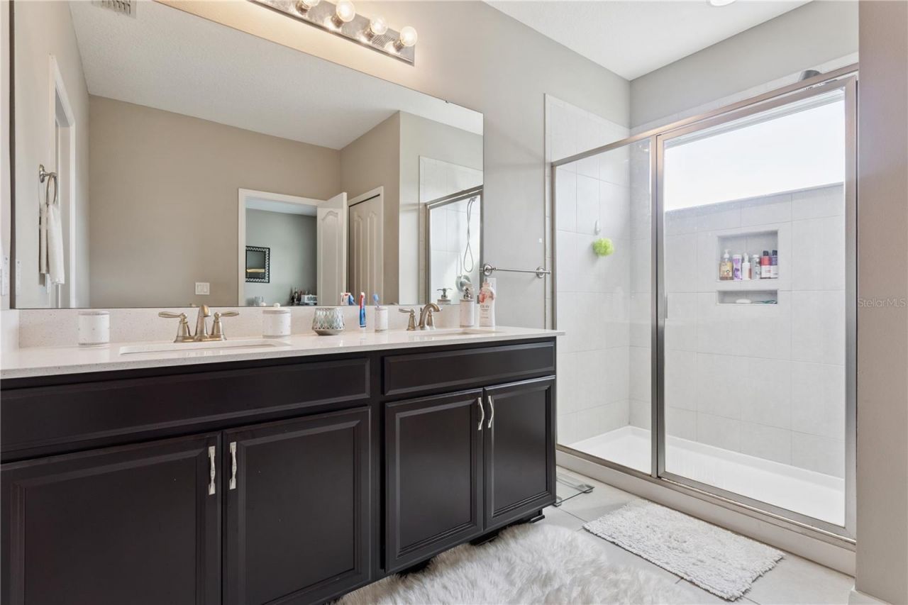 2608 Limerick Circle, Grand Island, FL 32735 Photo