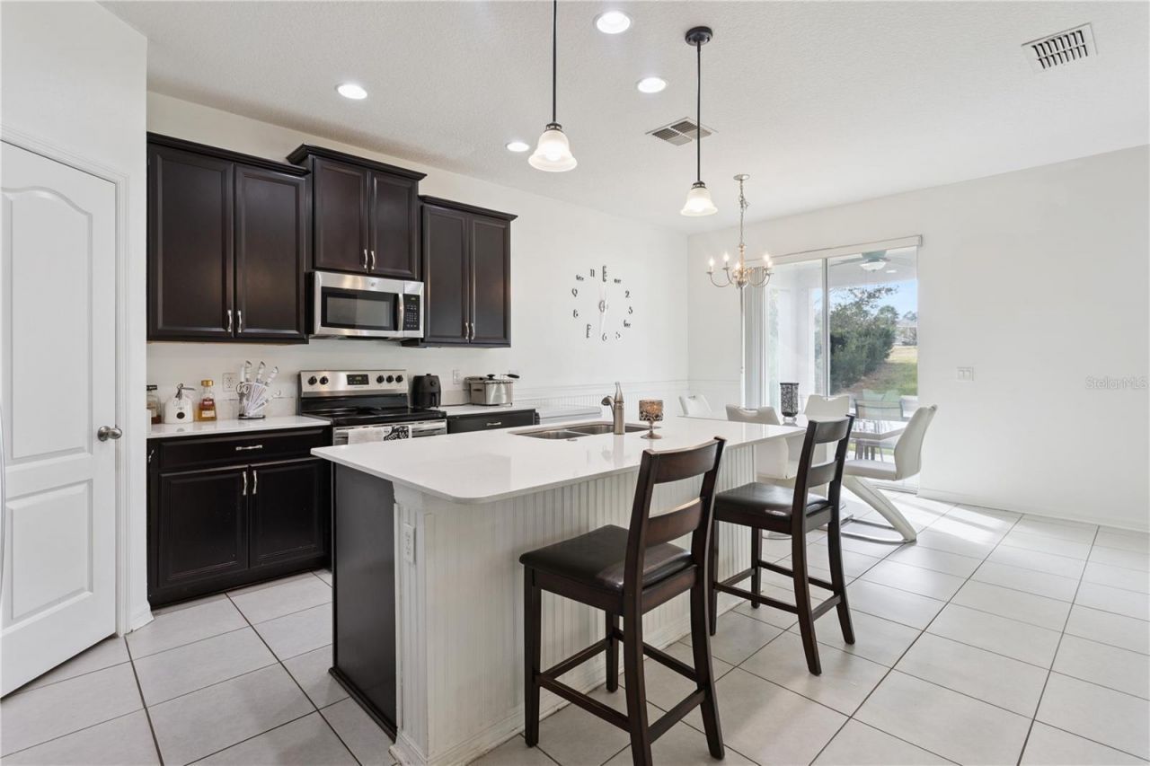 2608 Limerick Circle, Grand Island, FL 32735 Photo