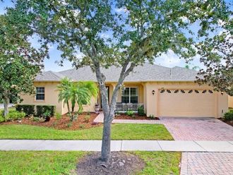 699 GLENDORA ROAD Kissimmee, FL 34759