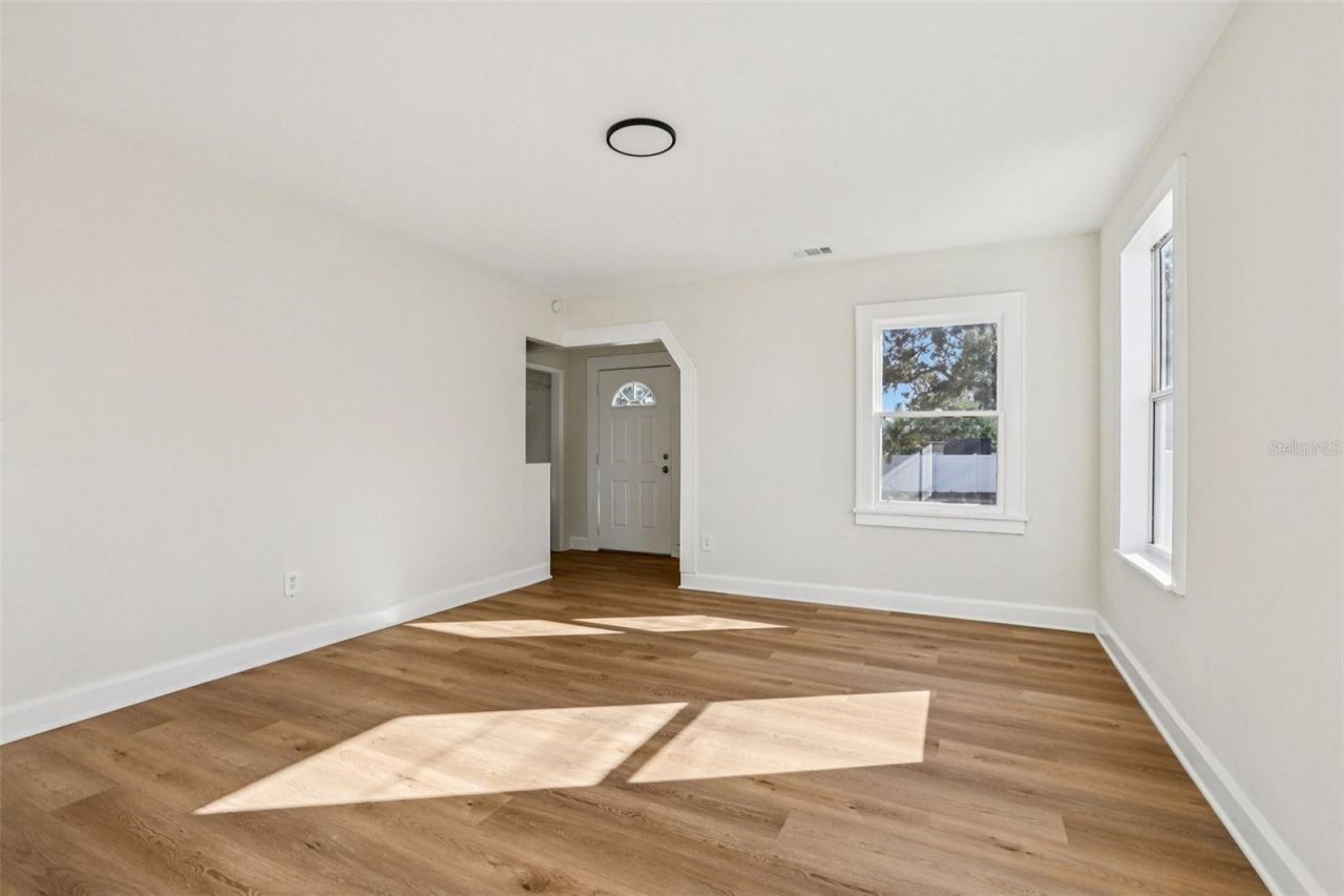 305 28th Street S, Saint Petersburg, FL 33712 Photo