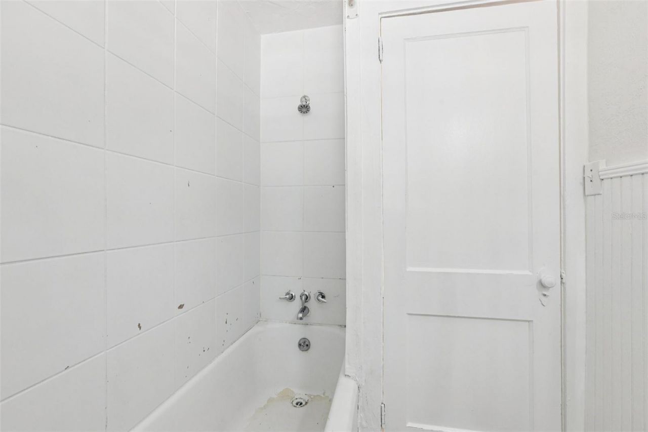 305 28th Street S, Saint Petersburg, FL 33712 Photo