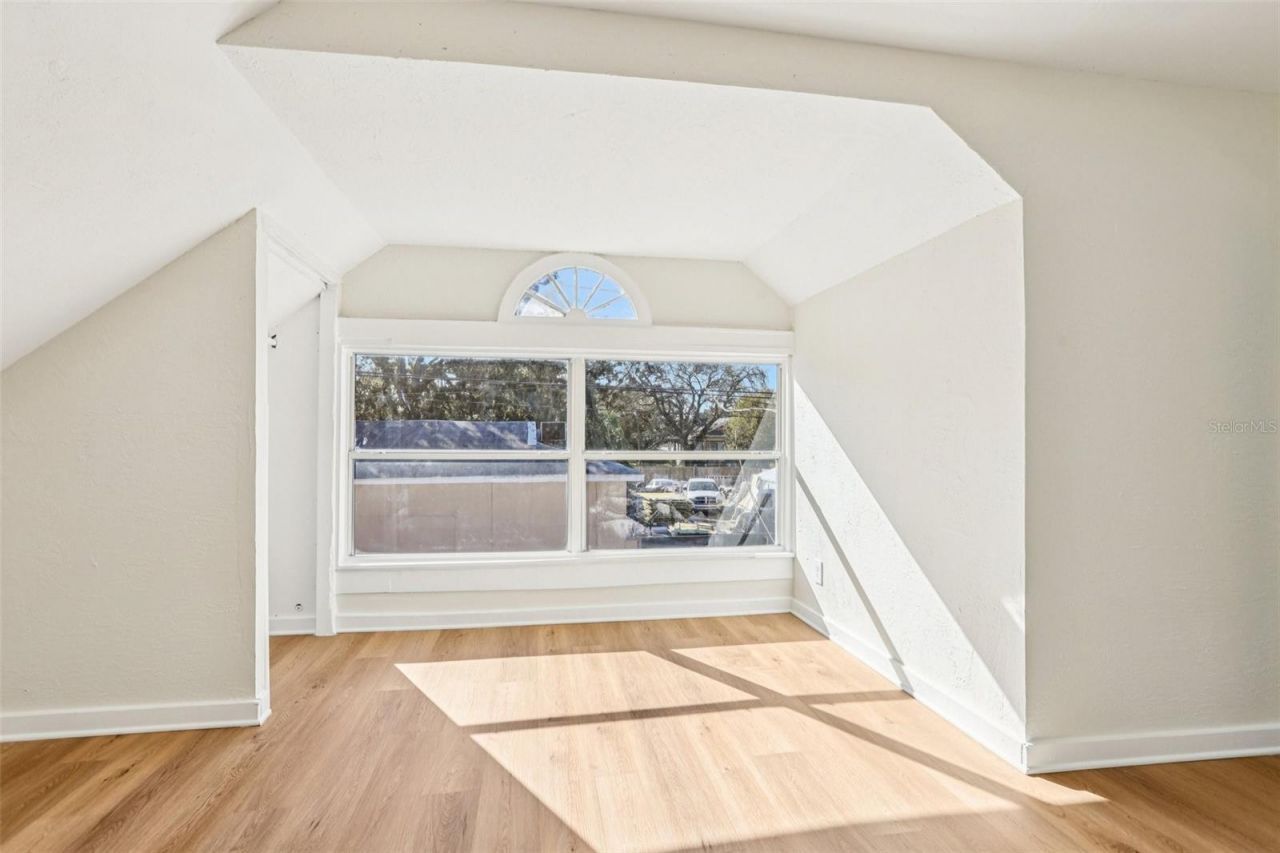 305 28th Street S, Saint Petersburg, FL 33712 Photo