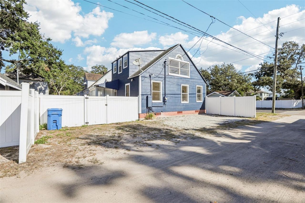 305 28th Street S, Saint Petersburg, FL 33712 Photo