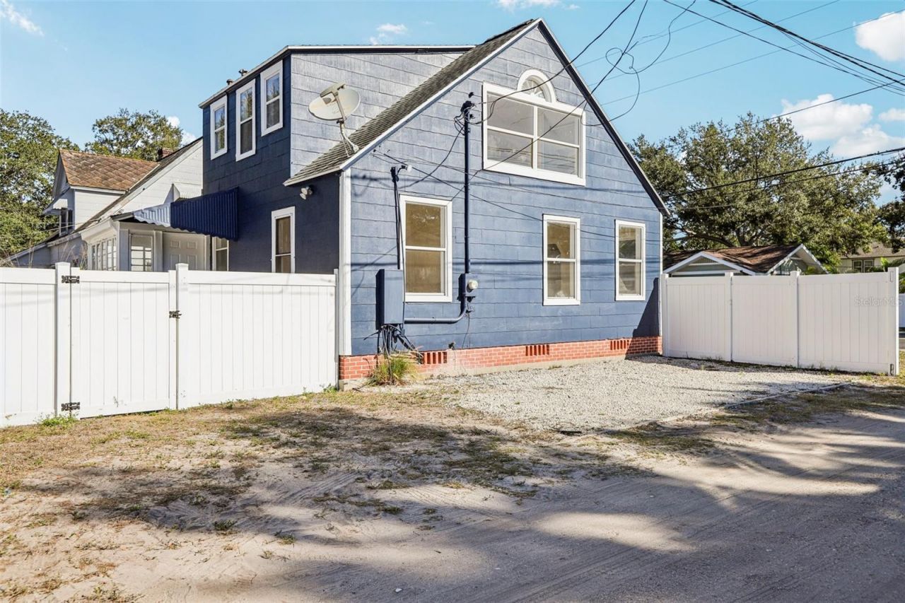 305 28th Street S, Saint Petersburg, FL 33712 Photo