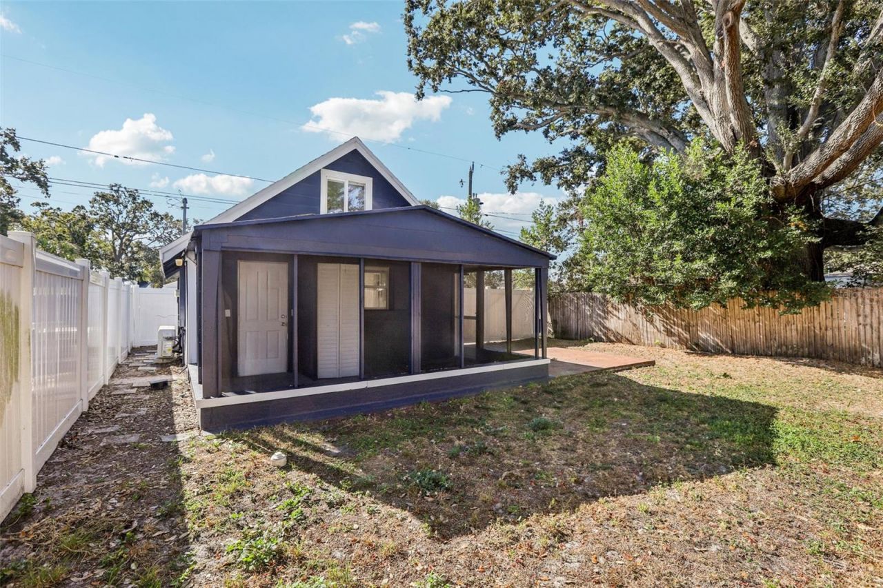 305 28th Street S, Saint Petersburg, FL 33712 Photo