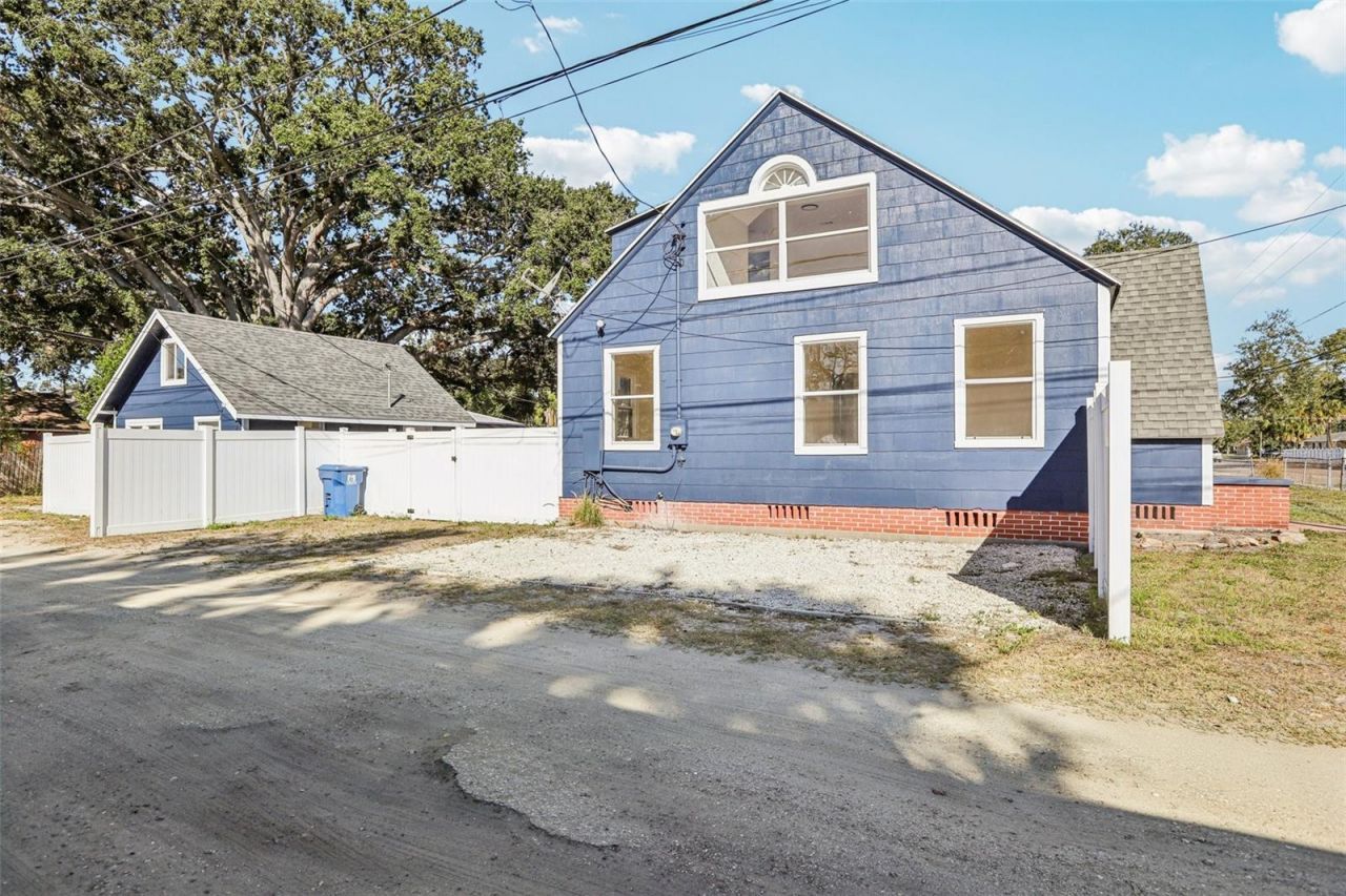 305 28th Street S, Saint Petersburg, FL 33712 Photo