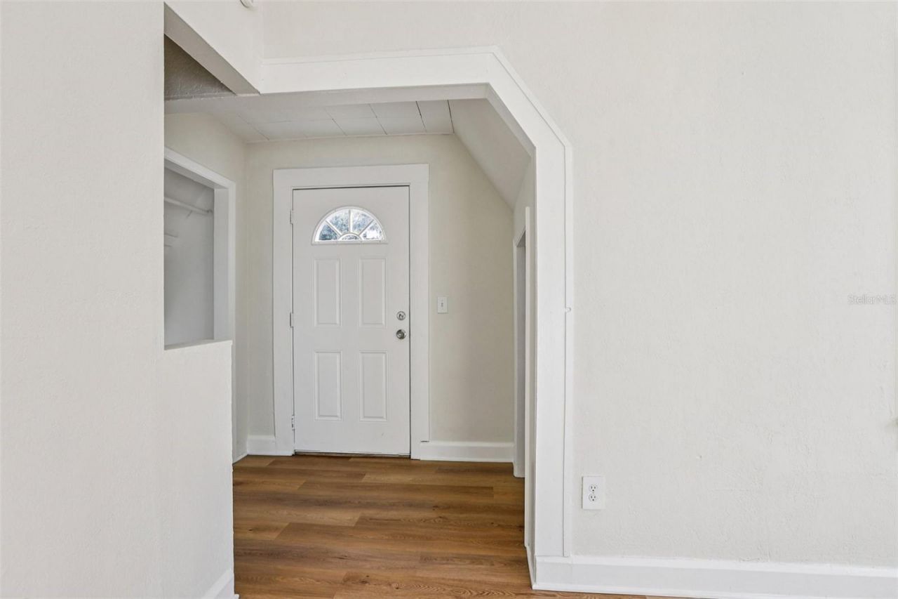 305 28th Street S, Saint Petersburg, FL 33712 Photo