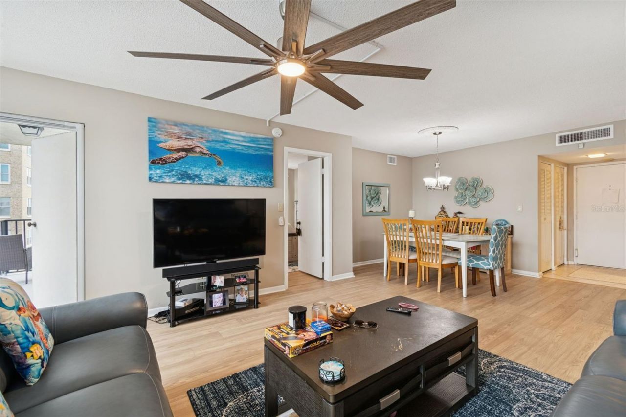 5220 Brittany Drive S, Unit 501, Saint Petersburg, FL 33715 Photo