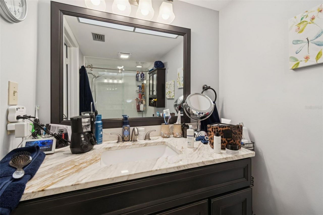 5220 Brittany Drive S, Unit 501, Saint Petersburg, FL 33715 Photo