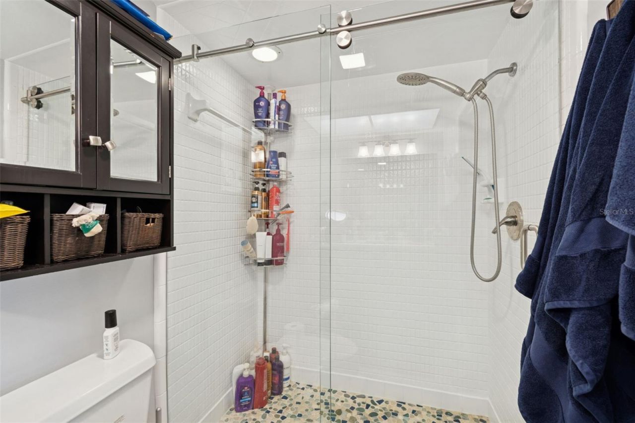 5220 Brittany Drive S, Unit 501, Saint Petersburg, FL 33715 Photo