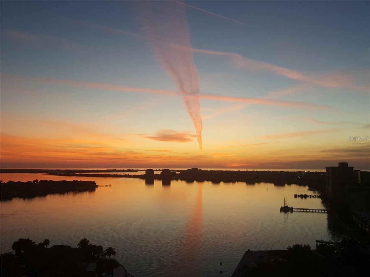 5220 Brittany Drive S, Unit 501, Saint Petersburg, FL 33715 Photo