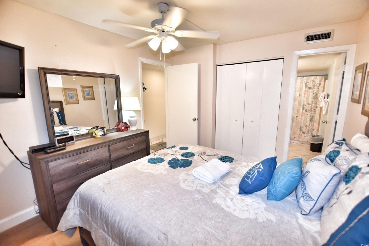 1012 N Waccamaw Dr. Photo 16