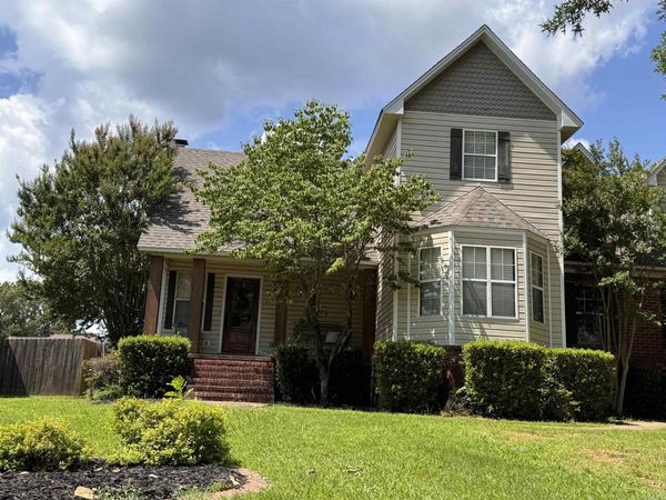 106 Red Oak Lane, Searcy, AR 72143