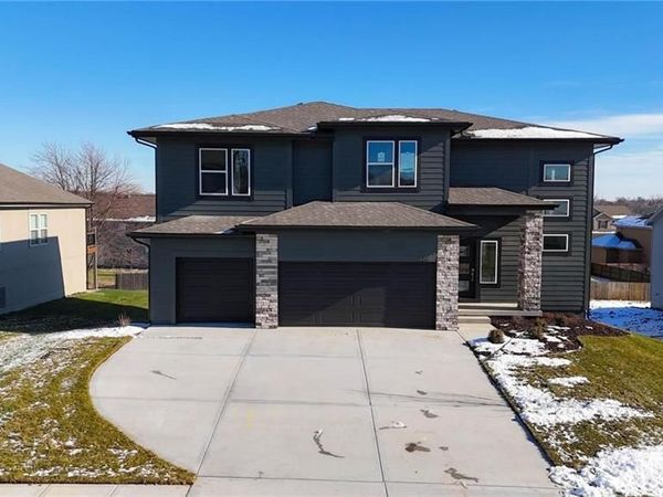 9412 NE 111th Place, Kansas City, MO 64157