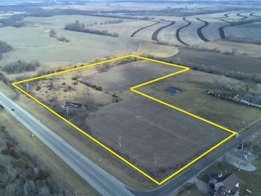 2709 Rock Creek Road, Ottawa, KS 66067