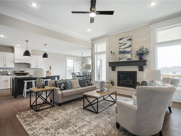 19521 W 114th Terrace, Olathe, KS 66061