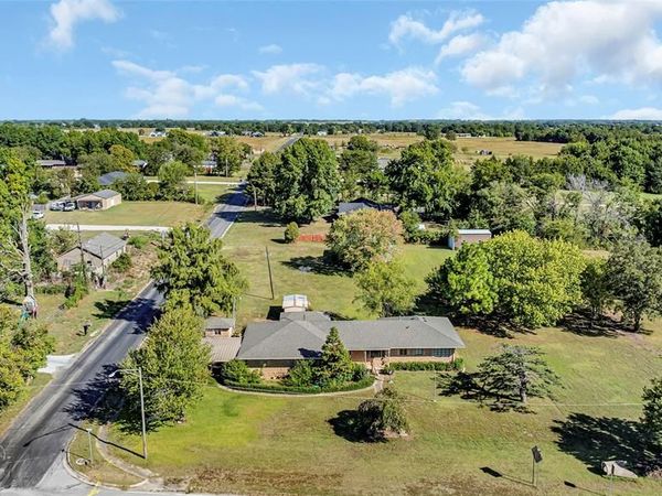 1200 E Smith, Stratford, OK 74872