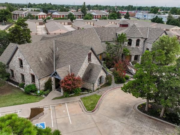 4242 N MERIDIAN Avenue, Oklahoma City, OK 73112