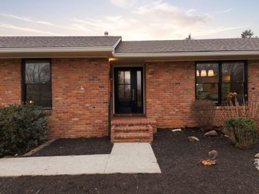 668 Cromwell Way, Lexington, KY 40503