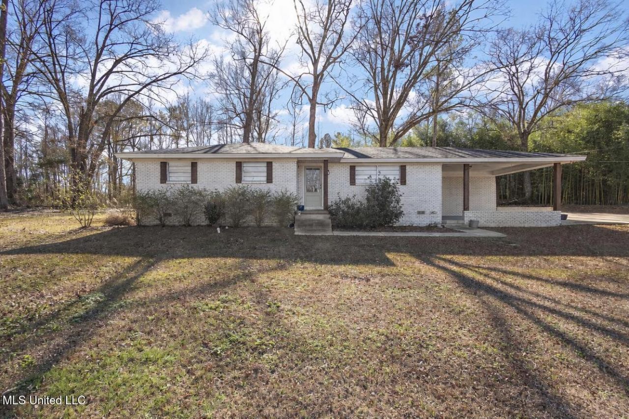 16691 Hwy 19 S, Kosciusko, MS 39090 Main Photo