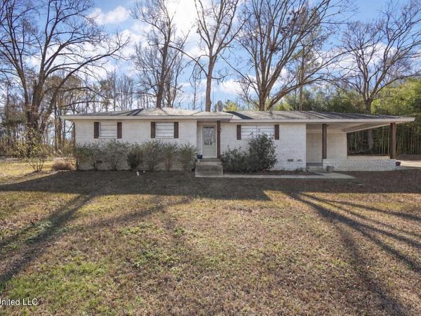 16691 Hwy 19 S, Kosciusko, MS 39090