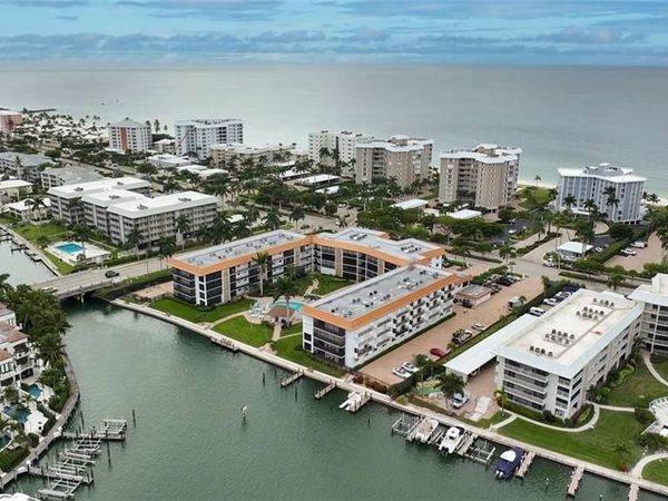 2900 Gulf Shore BLVD N, Unit 312, NAPLES, FL 34103