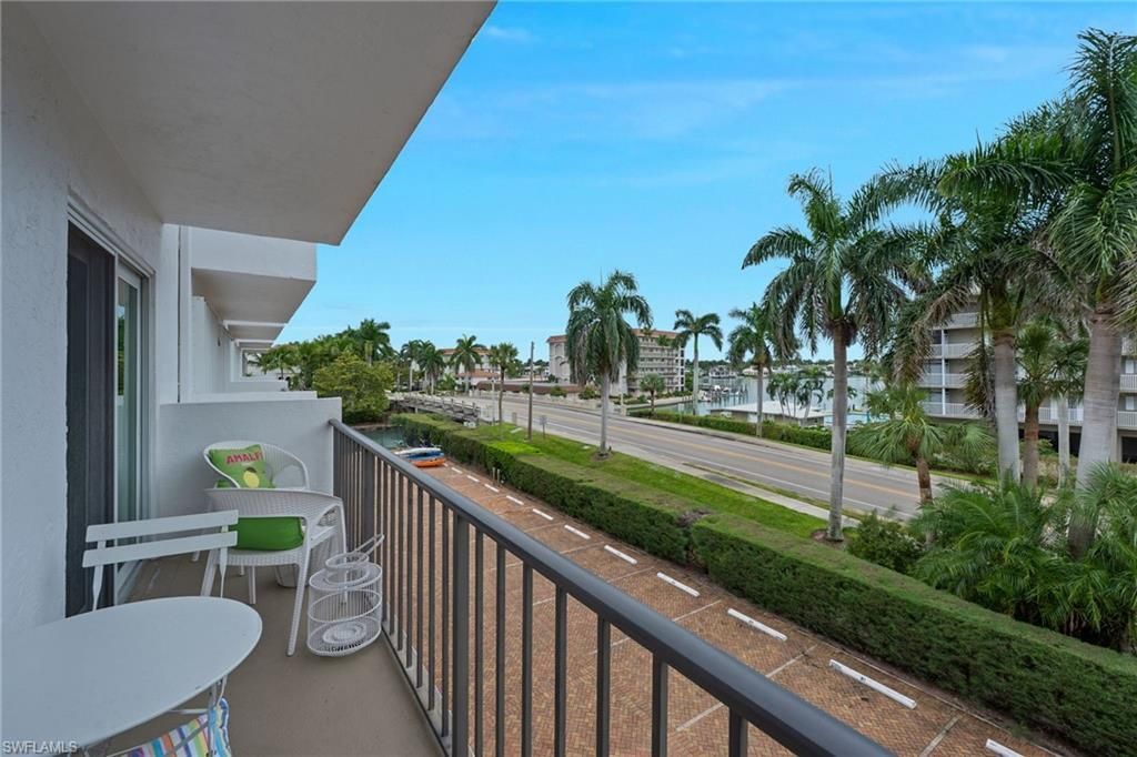 2900 Gulf Shore Blvd N, Unit 312, Naples, FL 34103 Photo