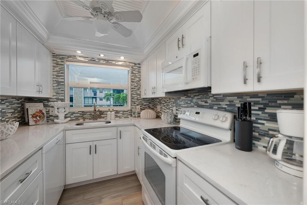 2900 Gulf Shore Blvd N, Unit 312, Naples, FL 34103 Photo