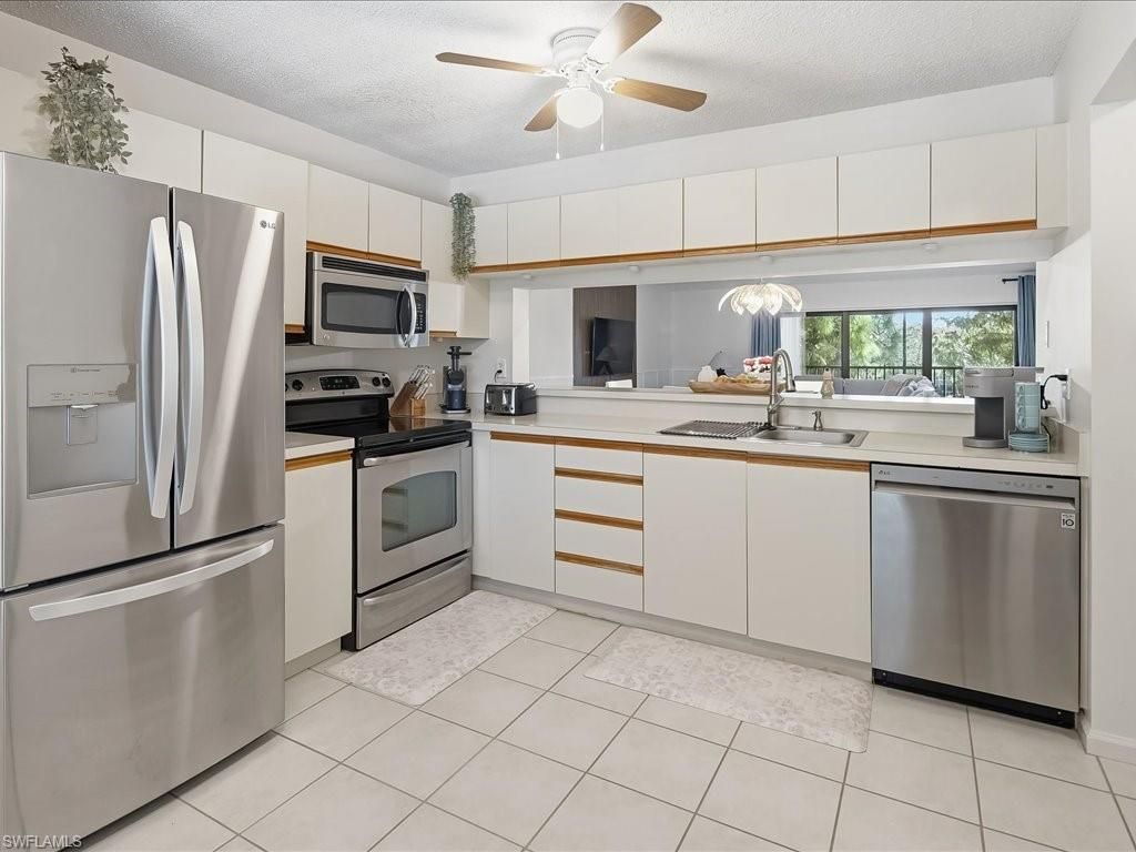 5767 Deauville Cir, Unit D305, Naples, FL 34112 Photo