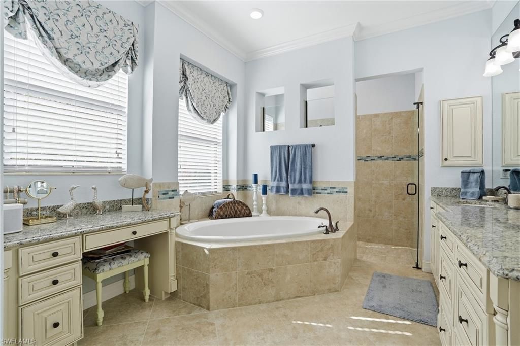 9923 Corso Bello Dr, Naples, FL 34113 Photo