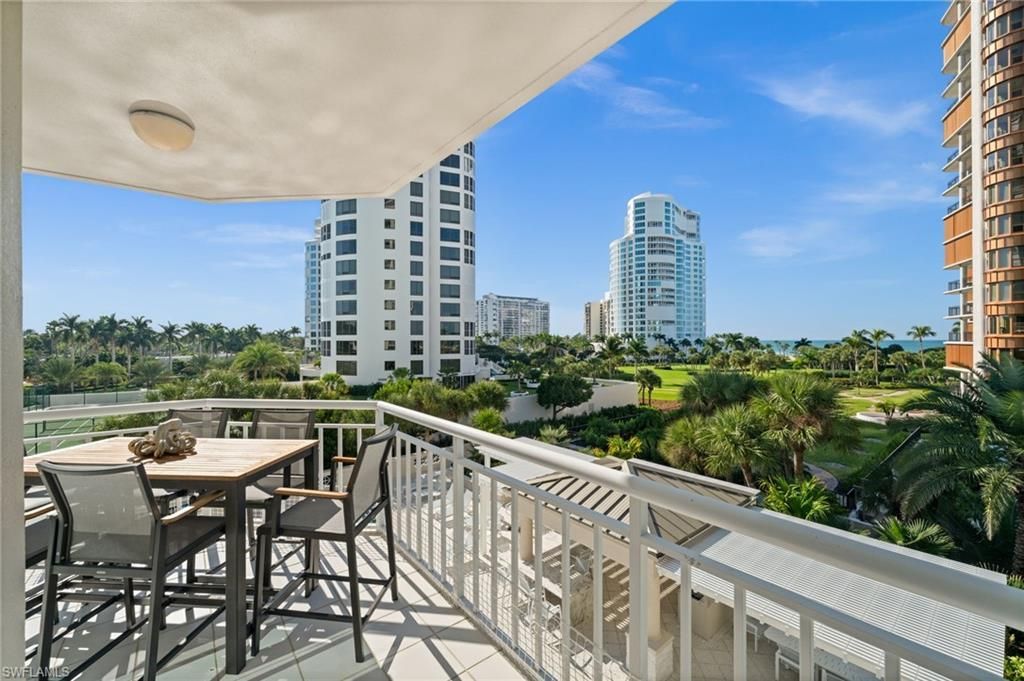 4255 Gulf Shore Blvd N, Unit 204, Naples, FL 34103 Photo